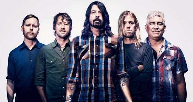 Foo Fighters Dari Duka Menuju Panggung Dunia